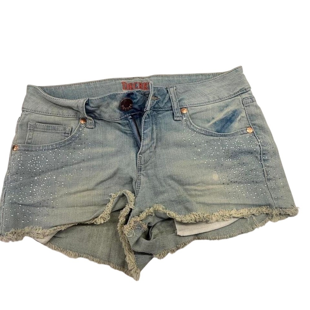 Decree Light Wash Rhinestone Frayed Denim Shorts Size 5 Low Rise Cutoffs